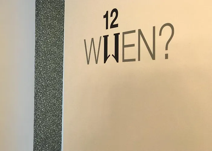 Eleven 酒店 *